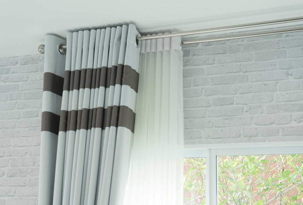 Best Kitchen and Bath Window Curtains for High Humidity Areas